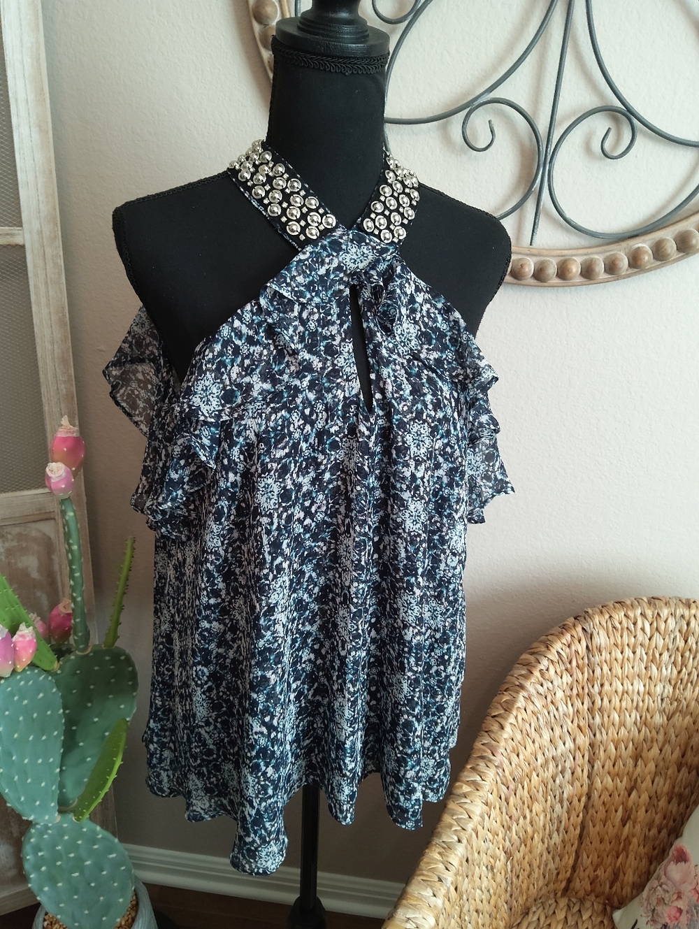 Jennifer Lopez Navy Floral Embellished Halter Camisole - Picture 4 of 12
